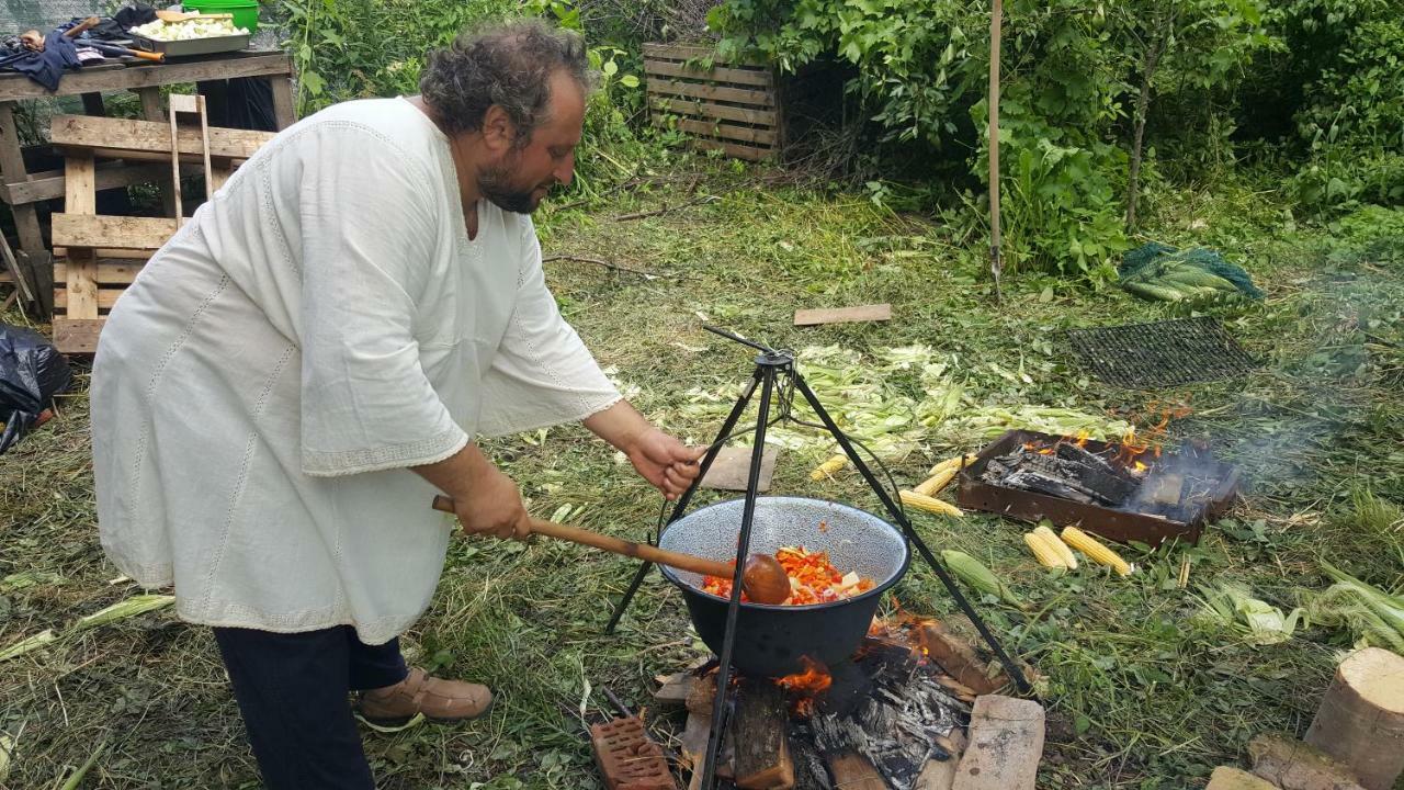 Mountain Tale Vandrehjem Braşov Eksteriør billede